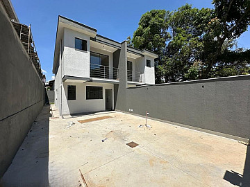 Casa de 3 qtos, su�te e 3 vagas, Linda Vista Contagem MG
