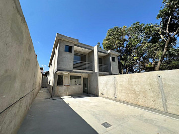 Casa de 3 qtos, su�te e 3 vagas, Linda Vista Contagem MG